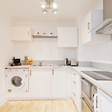 Sweet - Central Trinity Exchange Apartment *